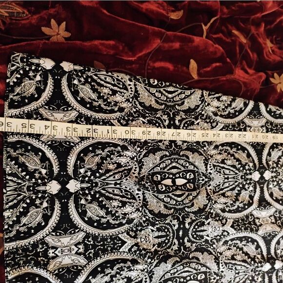 Tacera Black and White Patterned Dress - Picture 16 of 16